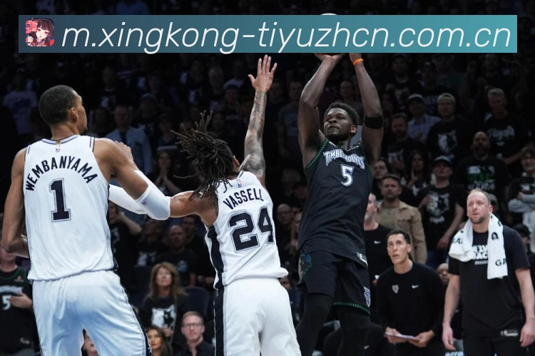 图赫尔执教哲学与现代足球战术革新之路解析及球队建设成功密码:最新赛事动态与深度分析 图赫尔执教哲学与现代足球战术革新之路解析及球队建设成功密码:最新赛事动态与深度分析